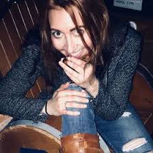 Michelle Rowlett (senchellsional)