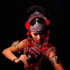 Tari klono rojo (klana raja). Tari Topeng Kelana Atmago