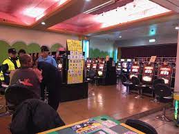 See more of 荃冠遊藝場 on facebook. é›»å­éŠè—å ´è³­æ€§å …å¼·è­¦é€®7äººæŸ¥æ‰£è³­è³‡63è¬ Ettodayç¤¾æœƒæ–°èž Ettodayæ–°èžé›²