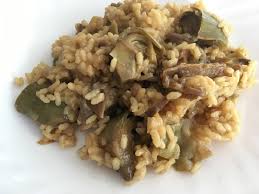 Aguacate frito relleno de queso, crujiente por fuera y cremoso por dentro. Arroz Con Alcachofas Y Setas Una Receta Triunfadora