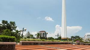 Di sini, boleh kita simpulkan bahawa sejarah bukan sahaja penting untuk generasi akan datang malah sejarah juga penting untuk membangunkan dan memajukan negara dari pelbagai bidang seperti bidang pelancongan. 5 Patung Dan Monumen Di Surabaya Jadi Tujuan Wisata Sejarah Surabaya Liputan6 Com
