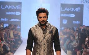 Riteish Deshmukh Height Weight Age Biography More Archives Suntiros Riteish deshmukh at deepika padukone and ranveer singh's reception party in mumbai on 1st dec 2018. suntiros