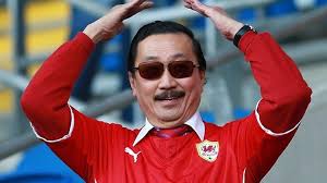 Under the deal, cardiff will cooperate with fk sarajevo, exchanging players and taking part in a football academy, yet to be established, which tan has said would lure new talents. Vincent Tan Calls Meeting With Cardiff City Supporters To Share Their Views Wales Itv News