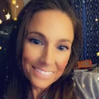 Jen Mckinley's Instagram, Twitter & Facebook