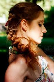 Samantha Perry's Instagram, Twitter & Facebook