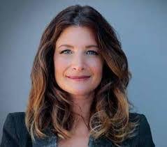 Clara Loose's Instagram, Twitter & Facebook