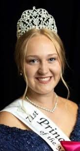 You butter believe it, the princesses are complete! 👑🧈✨ The carvings of  Princess Kay of the Milky Way and her court are now finished! Stop by to  see the sculptures