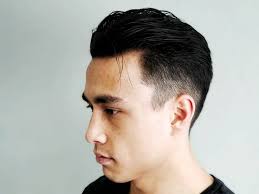 Potongan rambut pendek atau model rambut pendek wanita yang satu ini hanya bisa diterapkan oleh kamu yang berwajah oval. 7 Model Rambut Pria Yang Cocok Untuk Wajah Bulat Wajib Coba