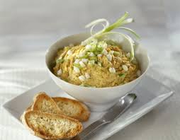 Recettes Pour Paques Decouvrez La Recette Des Oeufs Brouilles A Tartiner Pour L Apero Recette Recette Oeufs Brouilles Alimentation