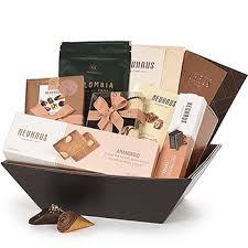 1 neuhaus collection dark, 25 pcs 1 neuhaus belgian chocolate moments mini mendiants, 150 g 1 neuhaus manon mix, 5 pcs 1 grootmoeders koffie nestor gemalen, 250 g Coffee And Chocolate Collection Chocolate Gift Baskets To Norway