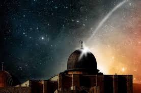 According to the islamic calendar isra and mi'raj falls on the 27th day the seventh month of rajab. Peristiwa Isra Miraj Kisah Lengkap Hikmah Dan Ibrahnya