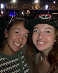 Abby Burns (@abigailmburns_) • Instagram photos and videos