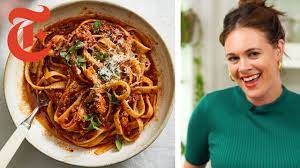 Alison Roman S Quick And Easy Ragu Nyt Cooking Nyt Cooking Cooking Easy One Pot Meals