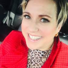 Lisa DeWolfe (@lmdewolfe)