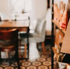 12 Wunderschone Cafes In Schleswig Holstein Forde Fraulein In 2020 Cafe Husum Weisse Bilderrahmen