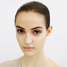 How Shaving Your Face Can Give You Glowing Skin