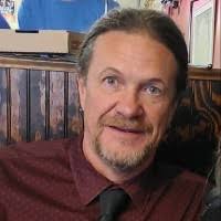 200+ perfiles de «Plumadore»