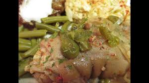 Here are links to two pigs feet recipes that you should consider making. How To Cook Pigs Feet Slow Cooked Pigs Feet Recipe Youtube