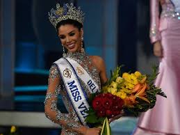 Ariadna thalía sodi miranda mottola (spanish pronunciation: 19 Year Old Student Thalia Olvino Crowned Miss Venezuela Fashion Gulf News