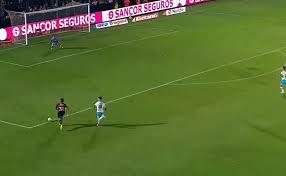 Golazo y emoción de Pity Martínez para sellar el 3-1 de Tigre ante Racing