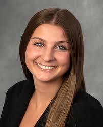 Emily Basinger's Instagram, Twitter & Facebook