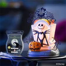 A dreaded nightmarish skeleton with the alias of the pumpkin king. Jack Skellington Pumpkin King Scentsy Duftlampe