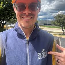 Whitbread big head Trophy bitter the pint that thinks its a quart.