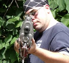 If you had the weapon in gow2, it will automatically come over to gow3. Review Advance Look Neca S Gears Of War 3 1 1 Scale Retro Lancer