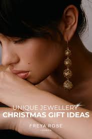 Freya Rose (freyaroselondon)