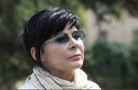 His birthday, age, zodiac sign, his family, and more. Albertazzi Ultimo Saluto Mariangela D Abbraccio Dago Fotogallery