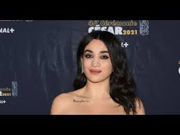 Camelia jordana's age is 28. Cesar 2021 Camelia Jordana Sensationnelle En Robe Bustier Youtube