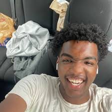 malachi Wright (@malachii0)