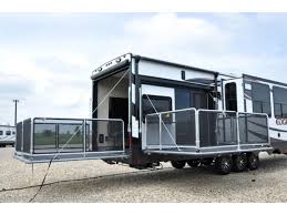 Maybe you would like to learn more about one of these? 2016 Heartland Edge 397ed Toy Hauler Bath 1 2 Side Patio 2 A Cs Rv For Sale In Alvarado Tx 76009 Ohl10999102 Rvusa Com Classifieds