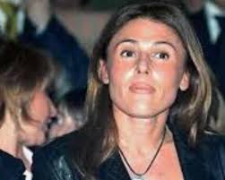 Denise esposito è nata il 19 novembre 1992, ha 28 anni ed è napoletana. Carmela Barbato Ex Moglie Di Gigi D Alessio Tutta La Verita Su Anna Tatangelo Political24