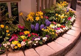 Best Ideas Utilize The Home Front Yard Properly So That House Looks More Beautiful 5 Small Flower Gardens Flower Garden Design Beautiful Flowers Garden