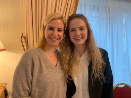 Daniah de villiers yönetmenliğini yaptığı ve sitemize bulunan tüm filmler aşağıda listelenmiştir. Mia Und Der Weisse Lowe Ein Interview Mit Daniah De Villiers Einfach Carolin