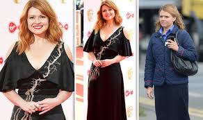 Sîan gibson, also known as sîan foulkes is a welsh actress and writer perhaps best known for her collaborations with peter kay. Bafta Tv Awards 2018 Peter Kay S Car Share Star Sian Gibson Sick With Nerves Amid Show Celebrity News Showbiz Tv Express Co Uk