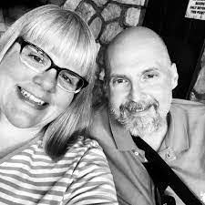 Larry Zeh's Instagram, Twitter & Facebook