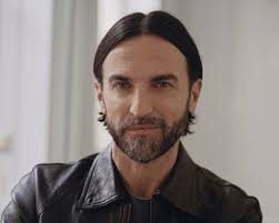 Louis Vuitton Is Heading to Seoul, Lyst Index Announces the Hottest Brands,  and More News You Missed