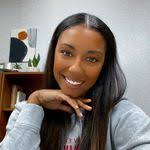 Samantha Pitts's Instagram, Twitter & Facebook