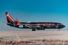 Scoop Where The Magic Of Collecting Comes Alive United Launches Star Wars Plane United Airlines Boeing Boeing 737