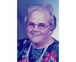 Elsie Crawford's Instagram, Twitter & Facebook