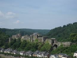 Oldest Castle In Europe Bouillon Belgium Started In 1097 By Goedfroy De Bouillon One Of The Frist Templars It Is Said Castle Europe Tours Scenic Landscape