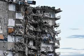 Residential building near miami beach partially collapses. Pmbv7xgm7h53um