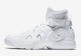 Nike Air Unlimited Triple White 889013 100 Sneakernews Com Sneakers Nike Nike Air