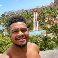 Been seeing those Atlantis commercials since I was a kiddo…The slides are  as advertised 🛝☀️🇧🇸⠀ ⠀ #theslidespostedarenteventhebestones  #getthatdaypass #bahamasvibes #birthdaychill