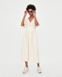20 Under 125 Dresses To Show Off In Refinery29 Embroidered Midi Dress Dresses Zara Floral Dress