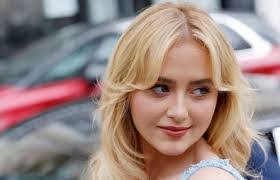 Robin Geddes's Instagram, Twitter & Facebook