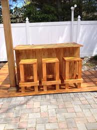 You can see links to the complete series here, and get details about my lowe's gift card giveaway here. Bar Stools Made From 2 X 4 And 2 X 6 For Seat Tops 2x6 Wood Projects Outdoor 2x4 Projects Crate Furniture