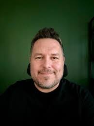 Dana Prill's Instagram, Twitter & Facebook